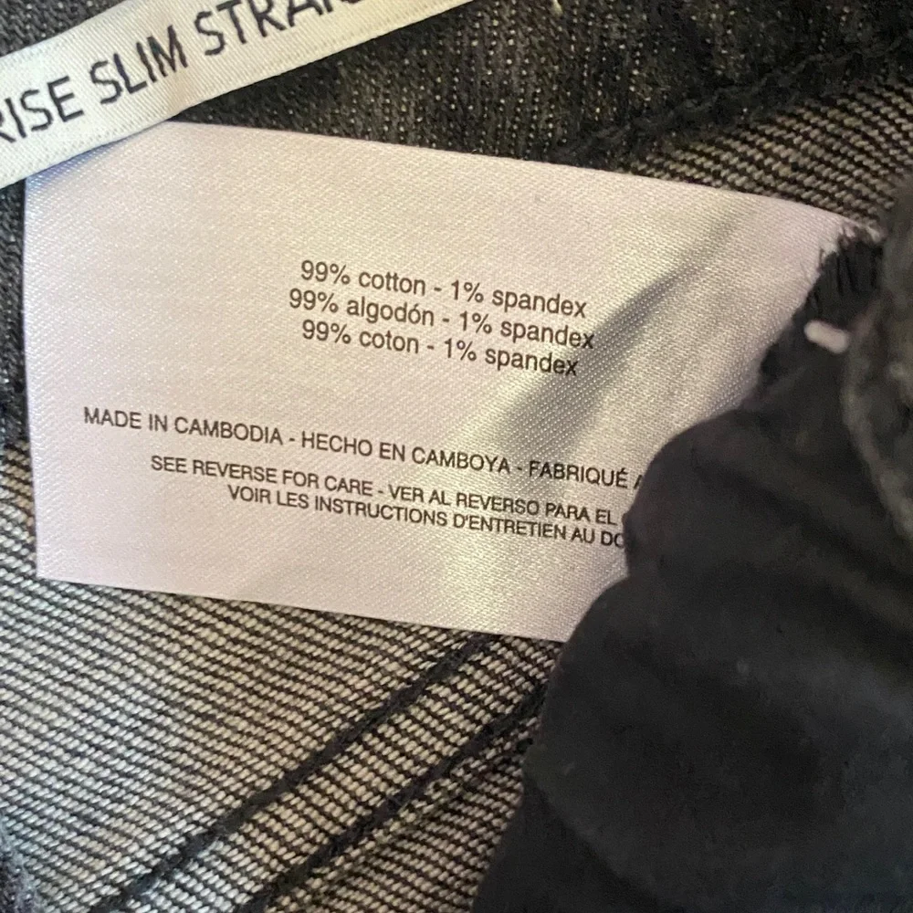 ROBERTO RODRÍGUEZ  Women's Straight-Leg Black Jeans